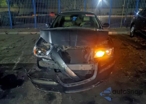 2012 Chrysler 300 Limite z USA, uszkodzony, nr VIN 138164